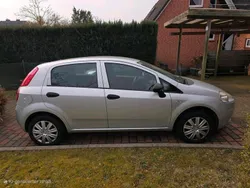 Silber Gebraucht 2012 Fiat Punto Kleinwagen | 2.100 € (Fairer Preis)