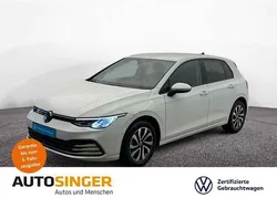 Pure white Gebraucht 2022 VW Golf VIII Active Limousine | 21.820 € (Fairer Preis)