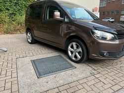 Braun Gebraucht 2013 VW Caddy Van / Kleinbus | 14.500 €