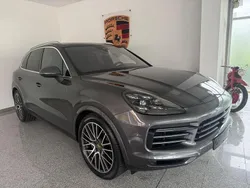 Grau Gebraucht 2020 Porsche Cayenne SUV | 67.890 € (Fairer Preis)