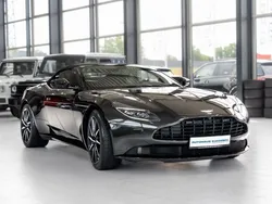 Aston Martin DB11