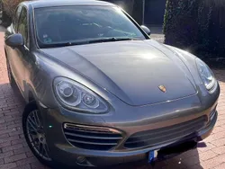 Grau Gebraucht 2011 Porsche Cayenne SUV | 15.000 € (Superpreis)