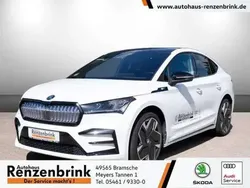 Weiß Gebraucht 2022 Skoda Enyaq iV RS SUV | 40.449 € (Guter Preis)