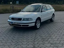Weiß Gebraucht 1997 Audi A4 Kombi | 2.800 € (Etwas zu teuer)
