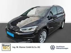 Schwarz Gebraucht 2023 VW Touran Highline Van / Kleinbus | 31.849 € (Fairer Preis)