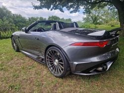 Grau Gebraucht 2016 Jaguar F-Type SVR Cabrio | 69.990 €