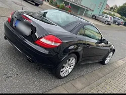 Schwarz Gebraucht 2008 Mercedes SLK200 Cabrio | 8.500 € (Etwas zu teuer)