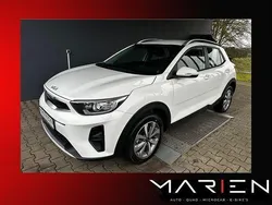 Weiß Gebraucht 2024 Kia Stonic Vision SUV | 20.790 € (Etwas zu teuer)