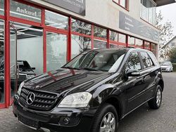 Schwarz Gebraucht 2006 Mercedes ML280 SUV | 9.990 €