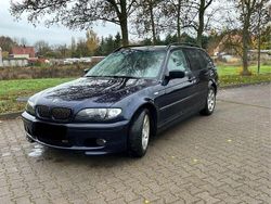 Blau Gebraucht 2004 BMW 320 Kombi | 3.500 €