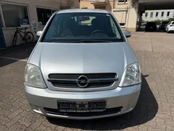 Silber Gebraucht 2005 Opel Meriva Edition Van / Kleinbus | 800 € (Guter Preis)