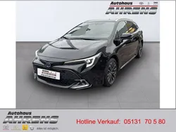 Schwarz metallic (metallic) Gebraucht 2023 Toyota Corolla Team Kombi | 29.900 € (Teuer)