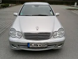 Mercedes C200