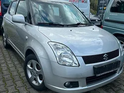 Silber Gebraucht 2006 Suzuki Swift Limousine | 4.200 €