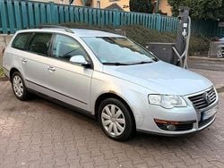 Silber Gebraucht 2010 VW Passat Trendline Kombi | 1.600 € (Superpreis)