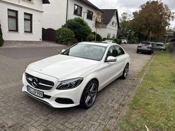 Weiß Gebraucht 2016 Mercedes C220 Limousine | 190.000 €