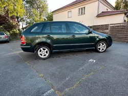 Grün Gebraucht 2001 Skoda Fabia Kombi | 350 € (Superpreis)