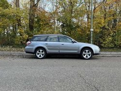 Silber Gebraucht 2008 Subaru Outback Kombi | 5.000 € (Etwas zu teuer)