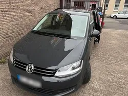 Grau Gebraucht 2011 VW Sharan Van / Kleinbus | 10.900 € (Etwas zu teuer)