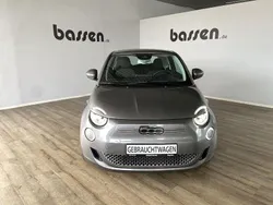 Mineral grey Gebraucht 2022 Fiat 500e Icon Kleinwagen | 16.990 € (Guter Preis)