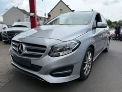Silber Gebraucht 2015 Mercedes B180 Van / Kleinbus | 12.599 € (Guter Preis)