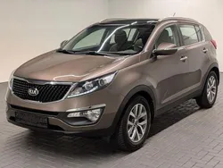 Sandbeige met. Gebraucht 2016 Kia Sportage SUV | 14.280 € (Fairer Preis)