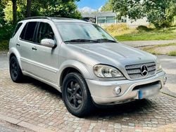 Silber Gebraucht 2003 Mercedes ML55 AMG AMG SUV | 7.200 €