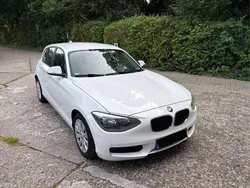 Weiß Gebraucht 2012 BMW 116 Kleinwagen | 5.300 € (Fairer Preis)
