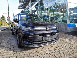 Schwarz Gebraucht 2024 VW Tiguan Life SUV | 37.980 € (Teuer)