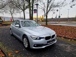 Silber Gebraucht 2016 BMW 318 Advantage Limousine | 14.999 € (Guter Preis)