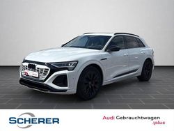 Gletscherweiß metallic (metallic) Gebraucht 2024 Audi Q8 e-tron Comfort SUV | 62.990 € (Fairer Preis)