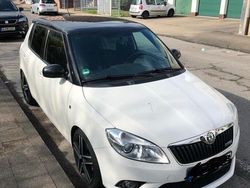 Weiß Gebraucht 2011 Skoda Fabia RS Kleinwagen | 12.000 €