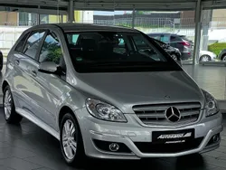 Silber Gebraucht 2011 Mercedes B160 Van / Kleinbus | 9.999 € (Etwas zu teuer)