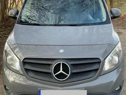 Grau Gebraucht 2024 Mercedes Citan 111 Kombi | 10.555 €