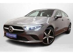 Grau Gebraucht 2020 Mercedes CLA200 Shooting Brake Kombi | 22.500 € (Fairer Preis)