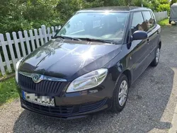 Schwarz Gebraucht 2010 Skoda Fabia Classic Kleinwagen | 950 € (Superpreis)