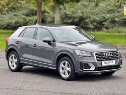 Grau Gebraucht 2018 Audi Q2 Sport SUV | 17.550 € (Superpreis)