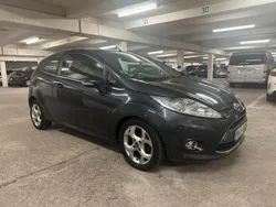 Grau Gebraucht 2009 Ford Fiesta Kleinwagen | 1.990 € (Superpreis)
