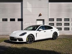 Weiß Gebraucht 2018 Porsche Panamera 4 Chrono Limousine | 54.900 € (Superpreis)