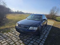 Blau Gebraucht 2001 Audi A6 Limousine | 1.000 € (Guter Preis)