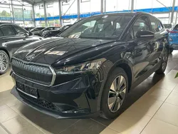 Schwarz Gebraucht 2023 Skoda Enyaq iV Loft SUV | 24.500 € (Guter Preis)