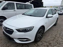Weiß Gebraucht 2019 Opel Insignia Business Limousine | 9.282 € (Superpreis)