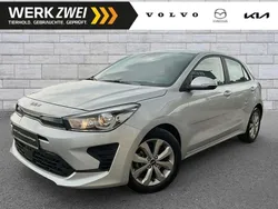 Silber Gebraucht 2023 Kia Rio Vision Limousine | 17.900 € (Etwas zu teuer)