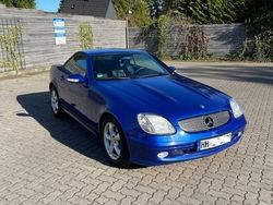 Blau Gebraucht 2001 Mercedes SLK320 Cabrio | 11.500 € (Teuer)