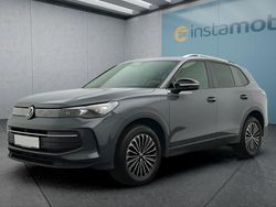 Grau Gebraucht 2024 VW Tiguan SUV | 43.849 € (Fairer Preis)