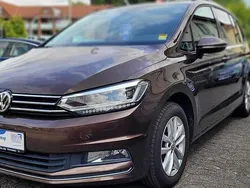 Braun Gebraucht 2015 VW Touran Comfortline Van / Kleinbus | 12.000 € (Teuer)