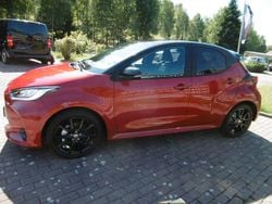 Rot Gebraucht 2022 Toyota Yaris Hybrid Style Limousine | 18.990 € (Guter Preis)