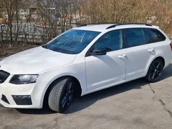Weiß Gebraucht 2016 Skoda Octavia RS Kombi | 11.800 € (Guter Preis)