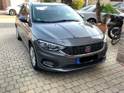 Grau Gebraucht 2017 Fiat Tipo Easy Limousine | 7.790 € (Fairer Preis)