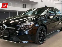 Kosmosschwarz metalliclack Gebraucht 2017 Mercedes A200 Urban Limousine | 18.490 € (Fairer Preis)